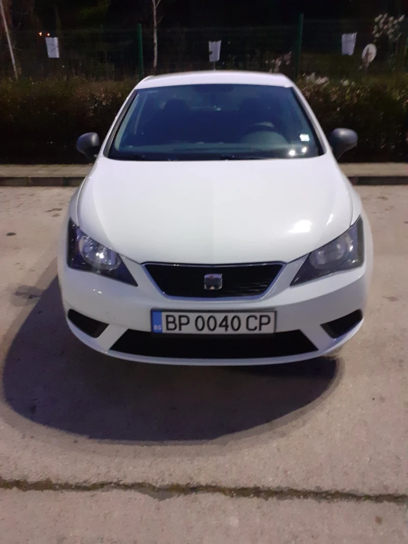 Seat Ibiza 1.2i бензин ПЕРФЕКТНА, снимка 1 - Автомобили и джипове - 48767206