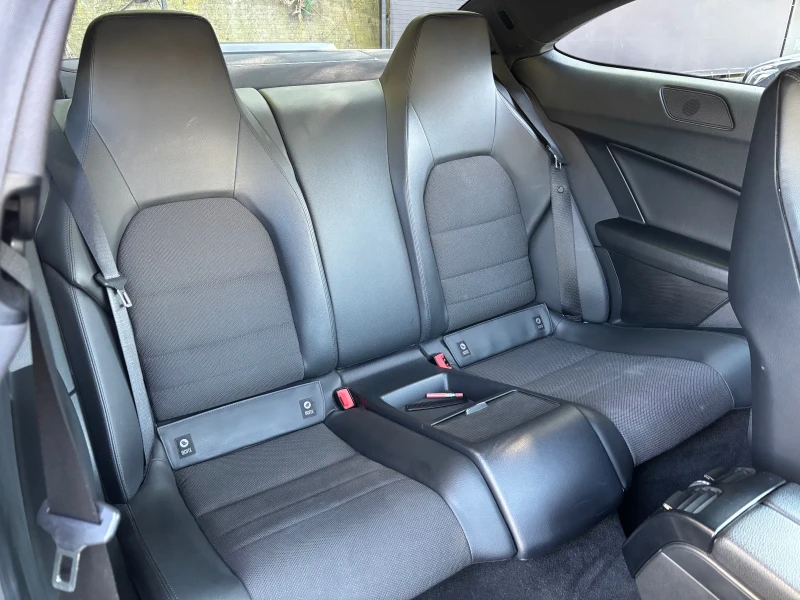 Mercedes-Benz C 250 AMG, снимка 9 - Автомобили и джипове - 51638633