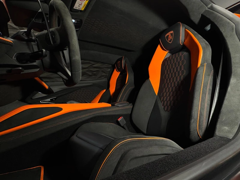 Lamborghini Revuelto Arancio Apodis, снимка 7 - Автомобили и джипове - 52243100