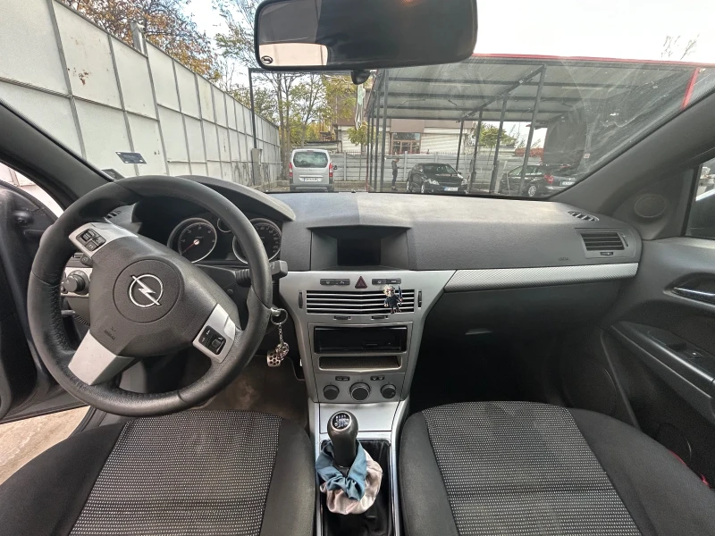 Opel Astra H GTC, снимка 8 - Автомобили и джипове - 52267711