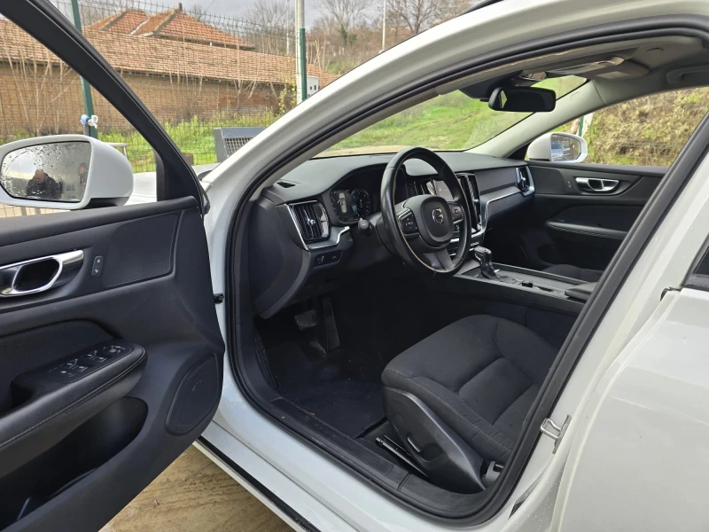 Volvo V60 2.0d - 150к.с. - Digital, снимка 9 - Автомобили и джипове - 52709227