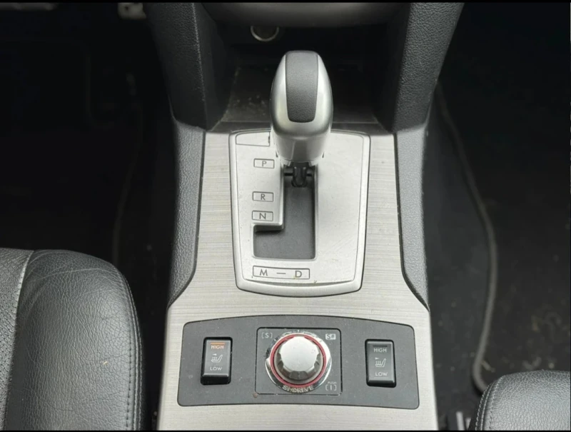 Subaru Legacy 2.5 TURBO, снимка 10 - Автомобили и джипове - 52831556