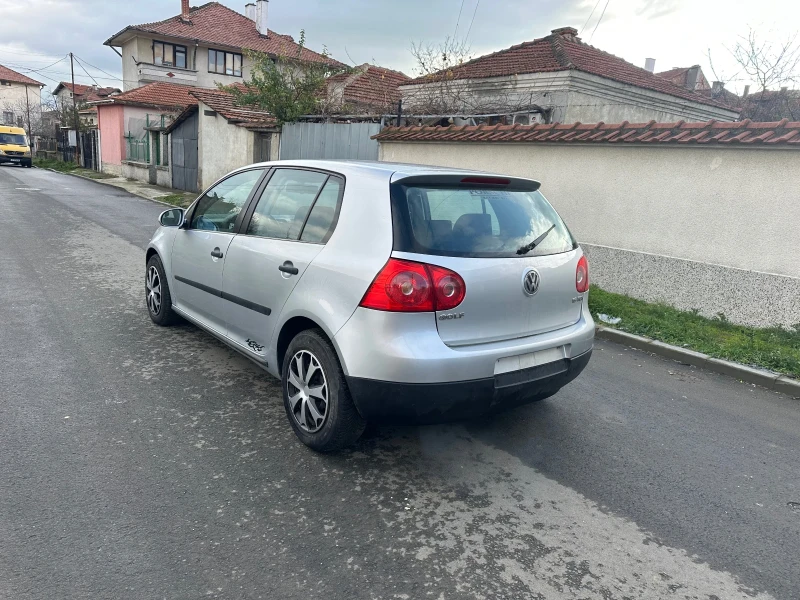 VW Golf 1.9 tdi, снимка 4 - Автомобили и джипове - 52838553