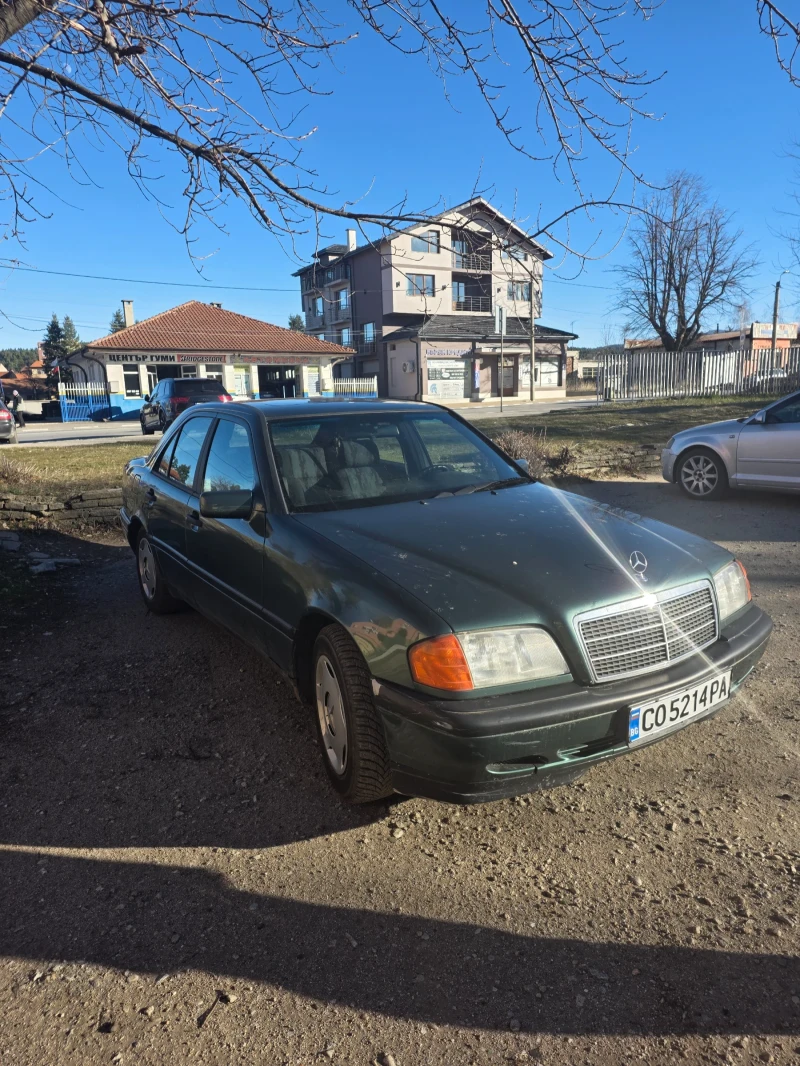 Mercedes-Benz C 220, снимка 2 - Автомобили и джипове - 52928748