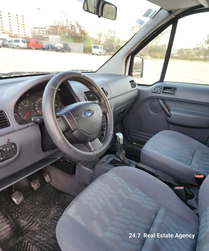 Ford Tourneo Connect, снимка 13 - Автомобили и джипове - 53100210