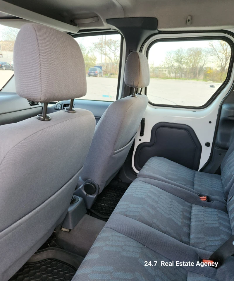 Ford Tourneo Connect, снимка 8 - Автомобили и джипове - 53100210