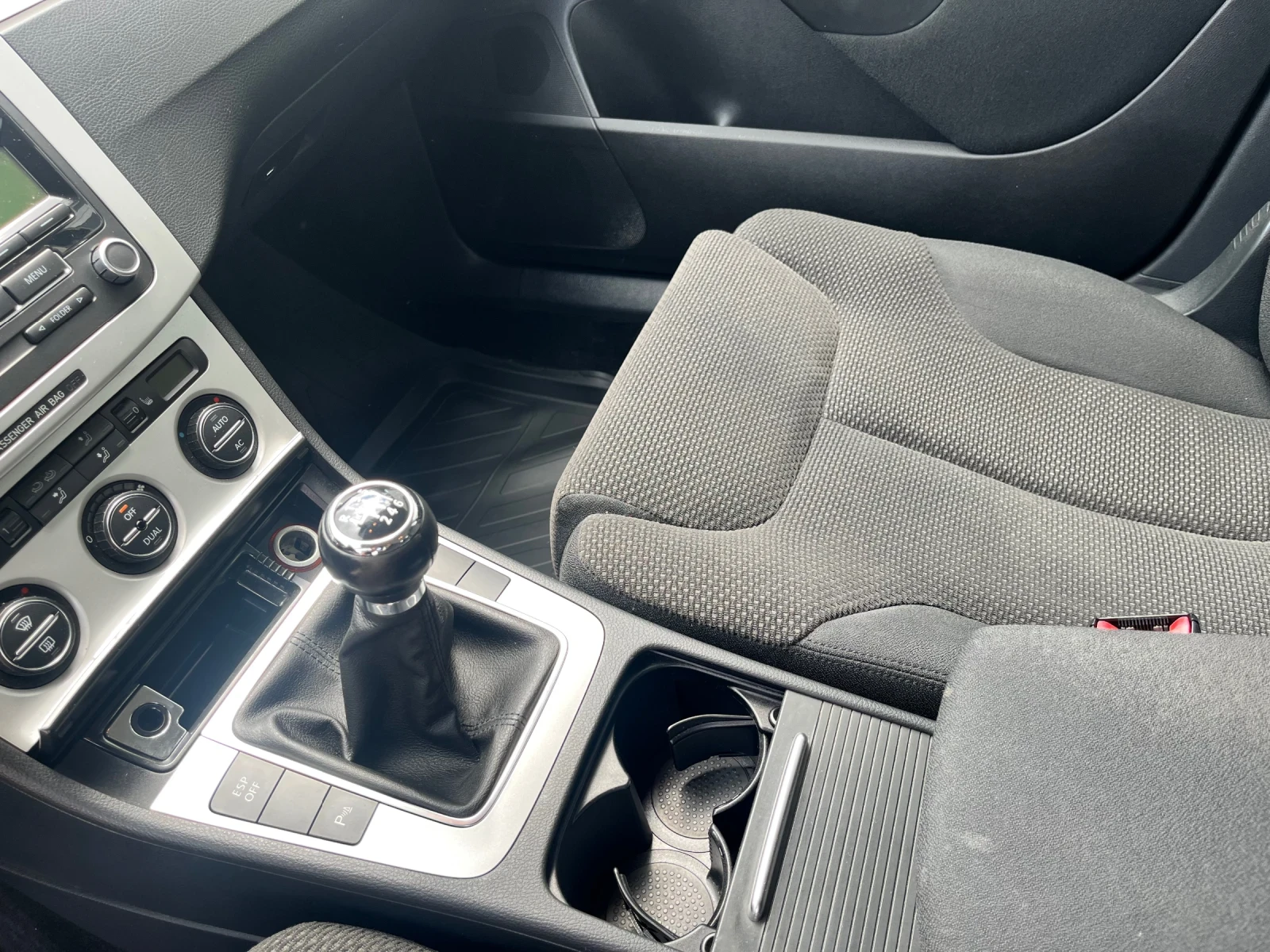 VW Passat 1.4tsi, снимка 5 - Автомобили и джипове - 55263805
