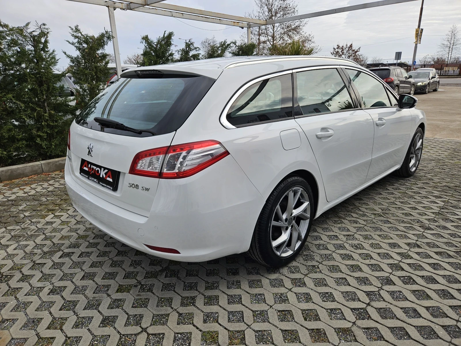 Peugeot 508 2.0HDI-163кс= ПЪЛЕН АВТОМАТ= ПАНОРАМА= НАВИ - изображение 3