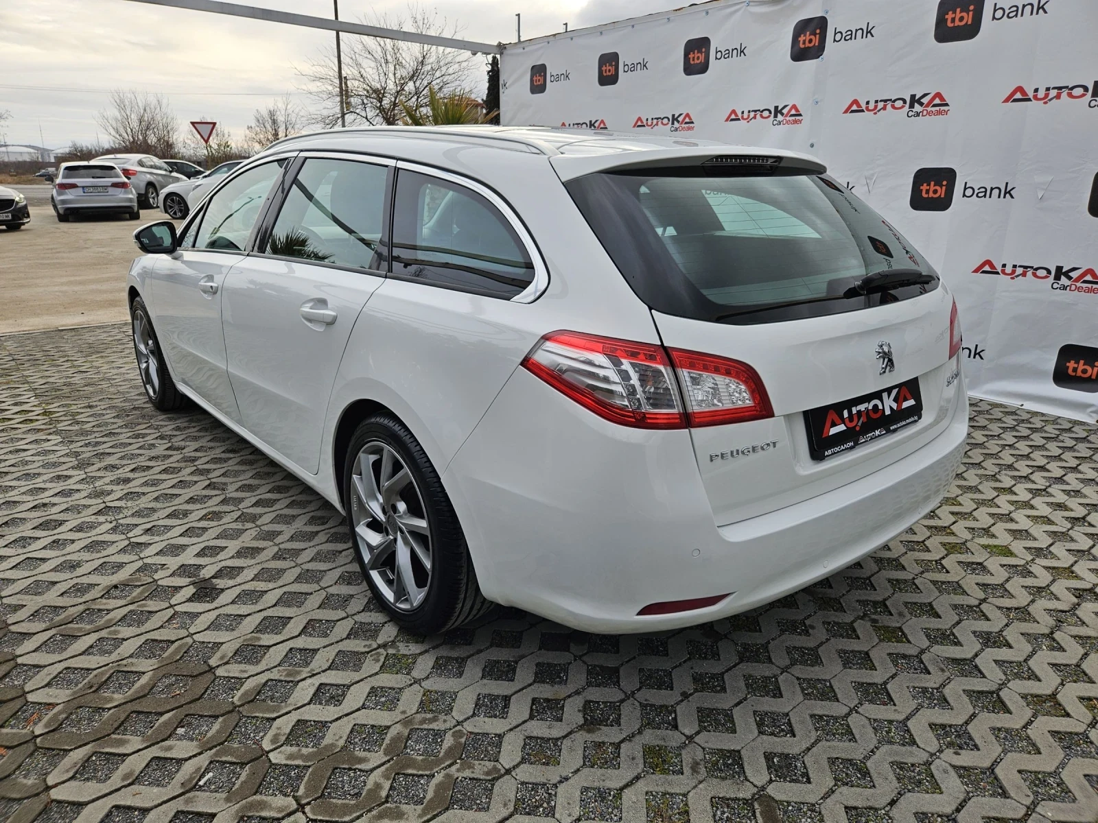 Peugeot 508 2.0HDI-163кс= ПЪЛЕН АВТОМАТ= ПАНОРАМА= НАВИ - изображение 5