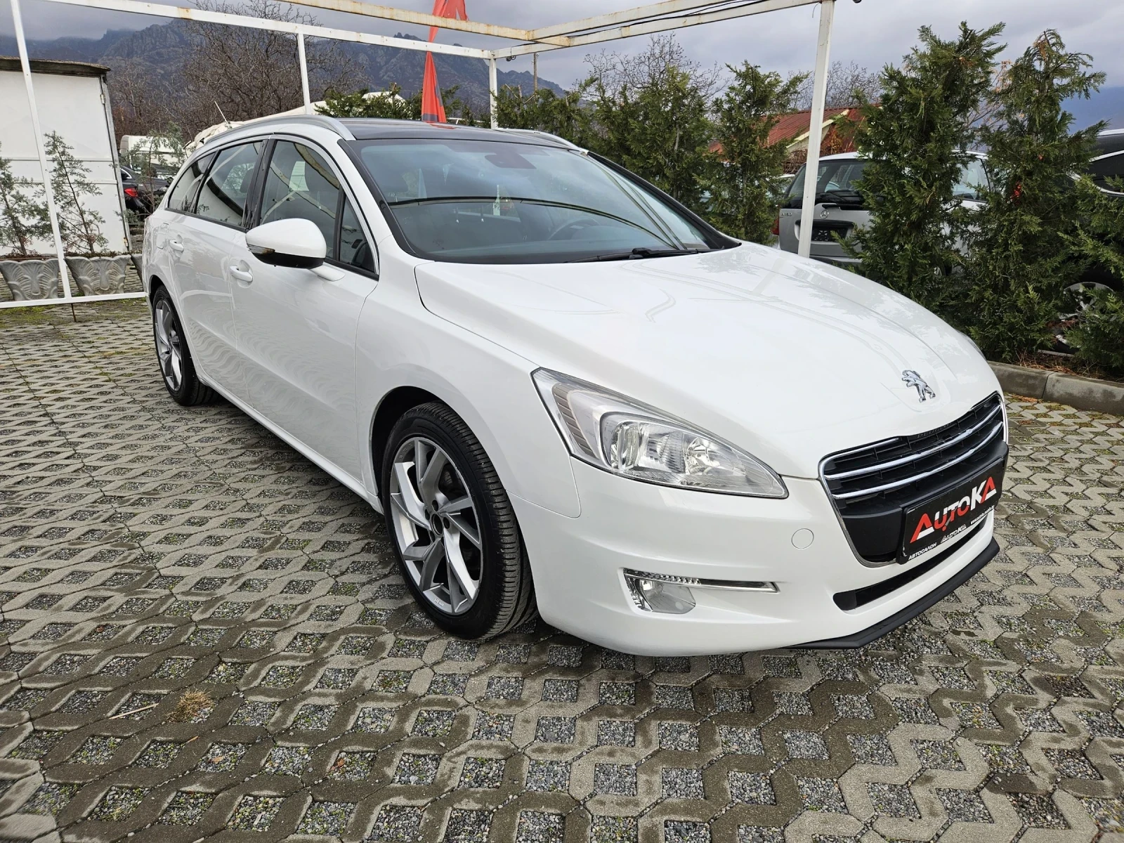 Peugeot 508 2.0HDI-163кс= ПЪЛЕН АВТОМАТ= ПАНОРАМА= НАВИ - изображение 2