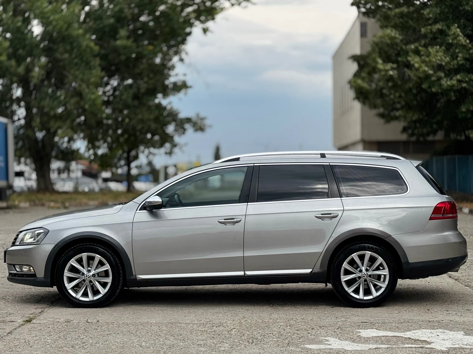 VW Passat Alltrack 2.0TDI/АВТОМАТИК/ИТАЛИЯ - изображение 2