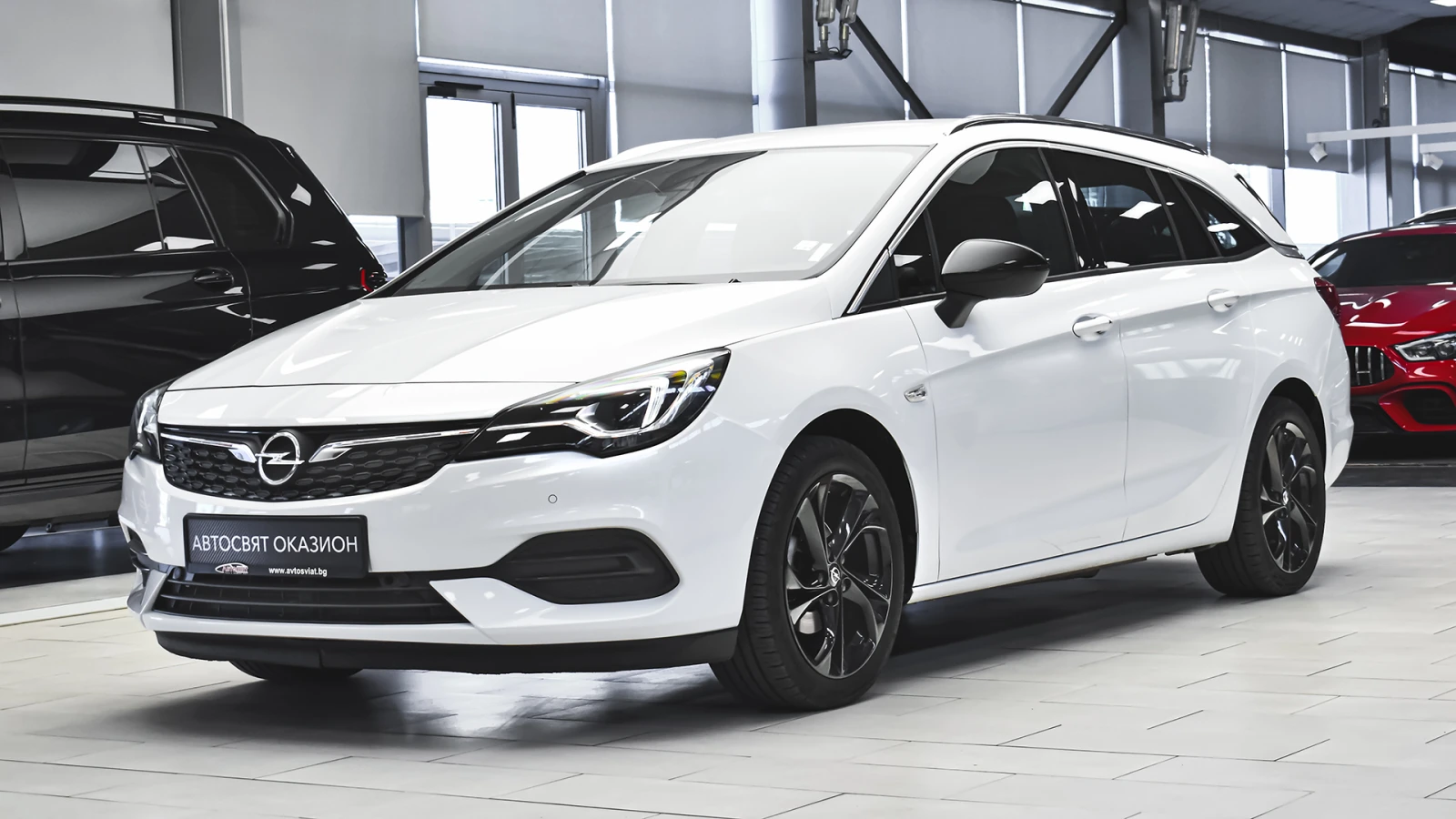 Opel Astra Sports Tourer 1.2 Elegance - изображение 4