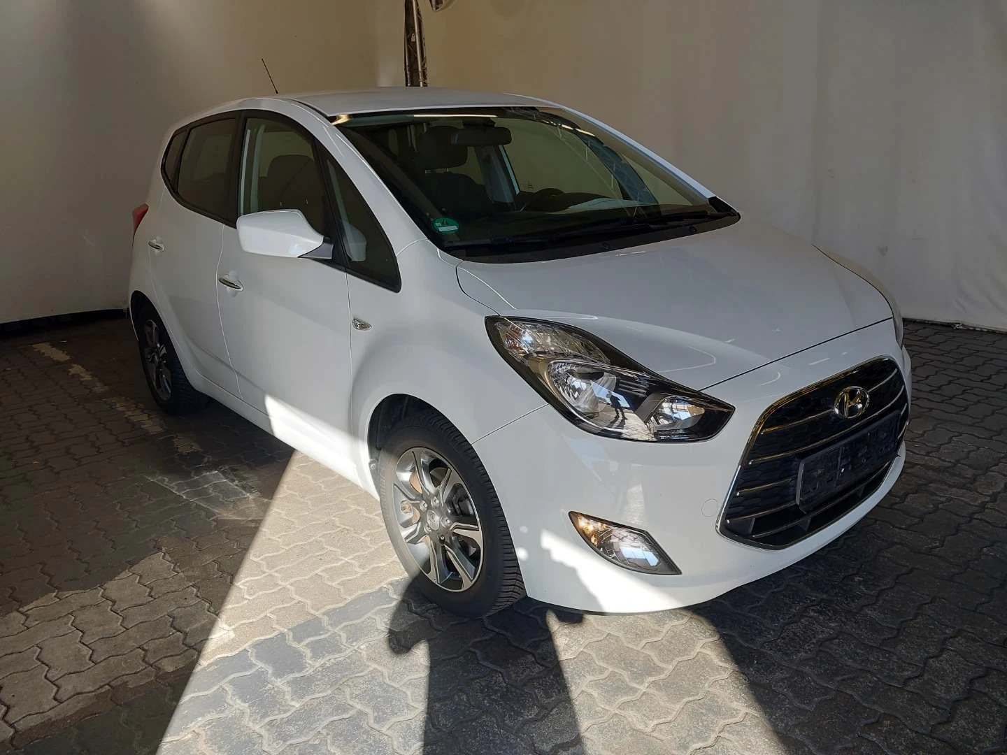 Hyundai Ix20 1.6 Automatik - изображение 7