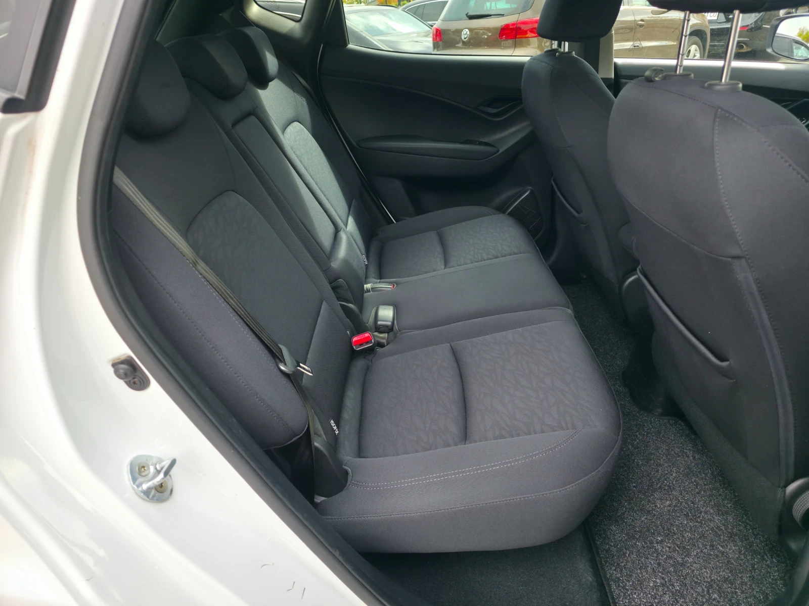 Hyundai Ix20 1.6 Automatik - изображение 9