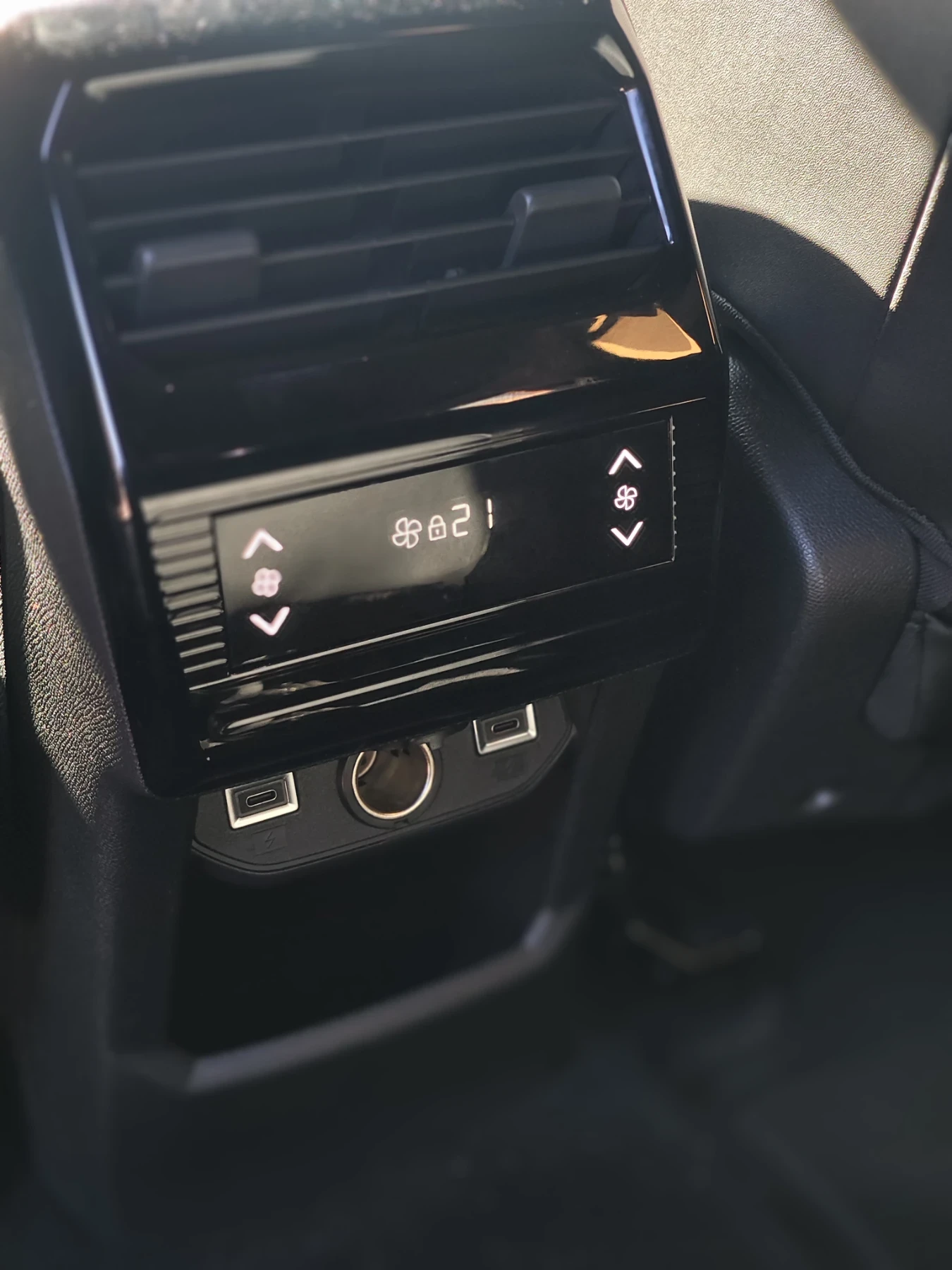 Peugeot 5008 GT 1.2 Pure Tech 145, Джип, Употребяван - изображение 10