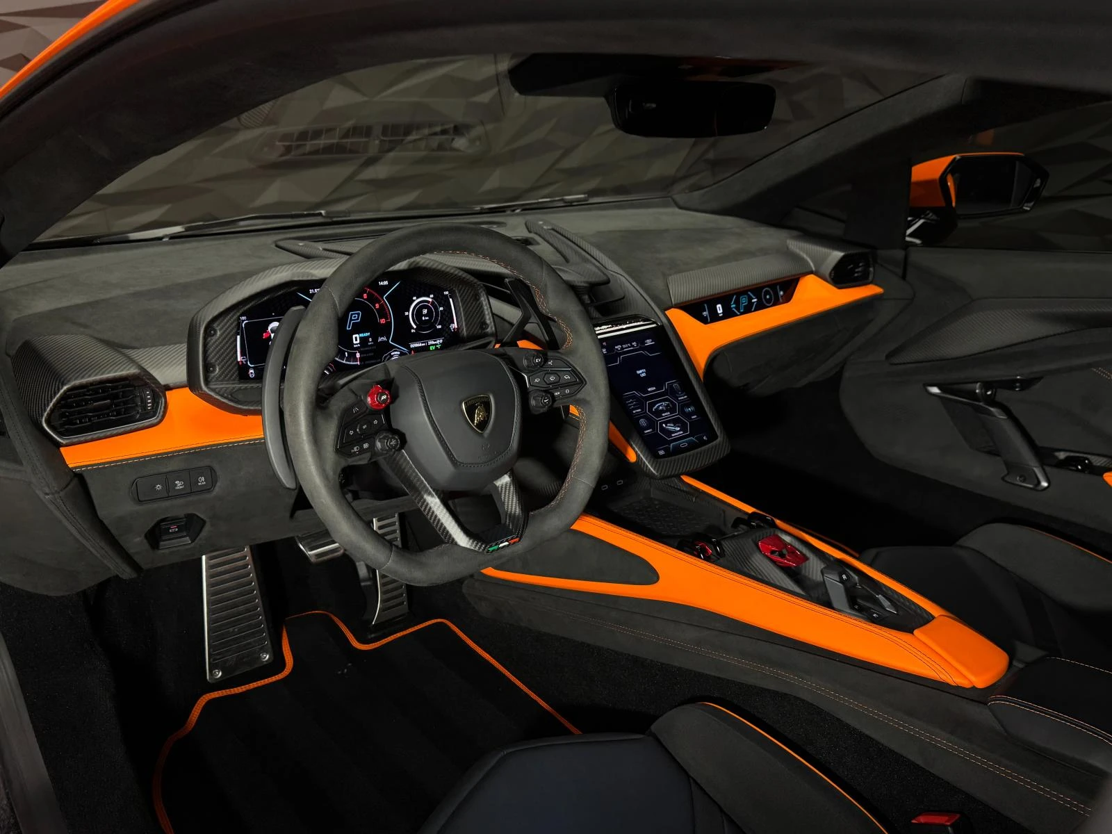 Lamborghini Revuelto Arancio Apodis - изображение 5