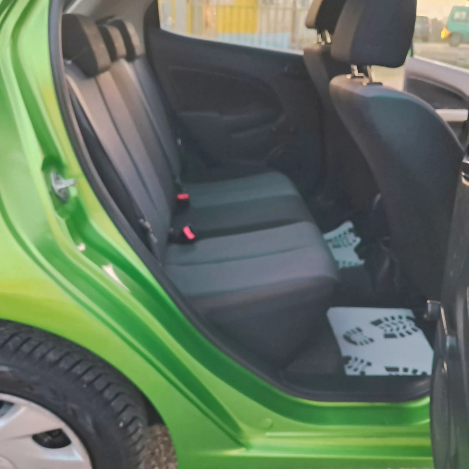 Mazda 2 1.3i | Mobile.bg   10