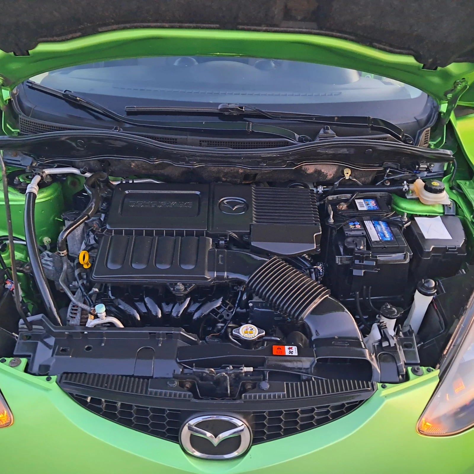 Mazda 2 1.3i | Mobile.bg   13