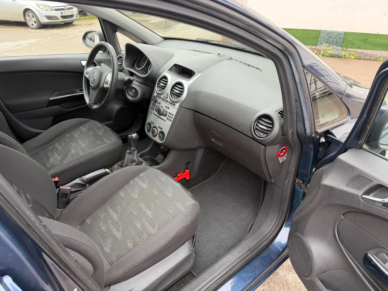 Opel Corsa 1.2i БЕНЗИН EURO5 - изображение 9