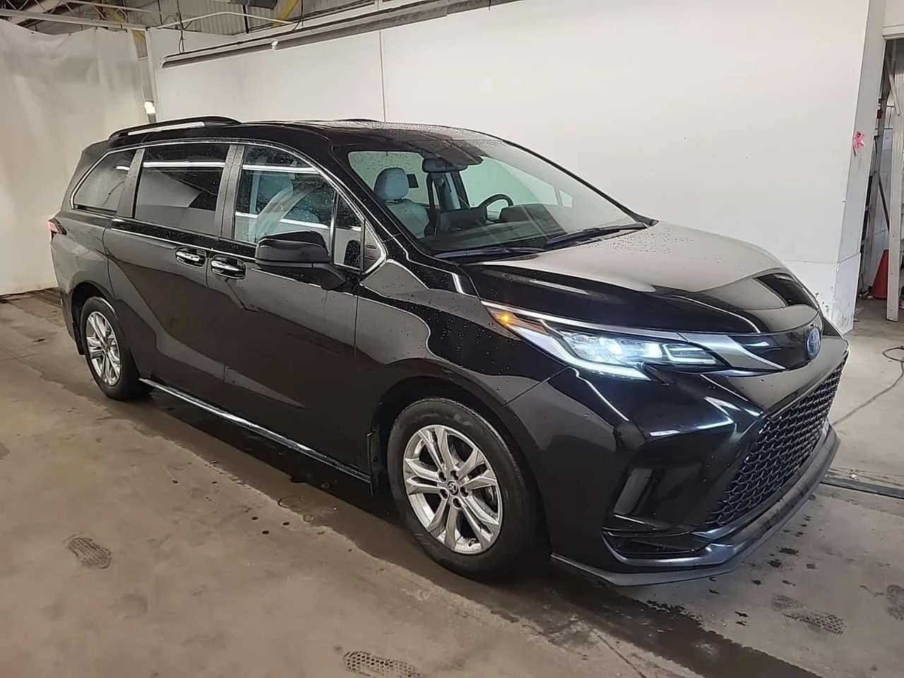 Toyota Sienna XSE/Кожа/Нави/Подгрев/Панорама/2 ключа - изображение 3
