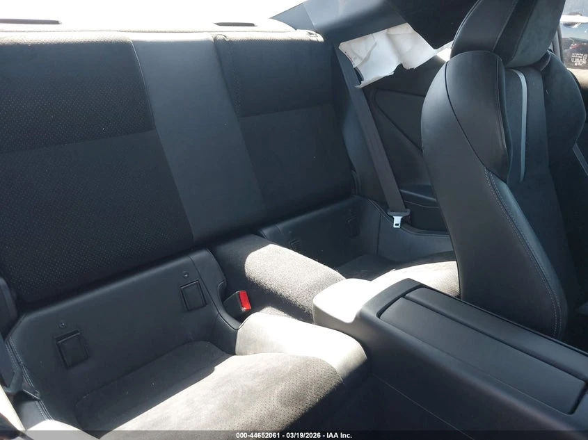 Toyota GR86 2.4l Premium, снимка 8 - Автомобили и джипове - 54076995