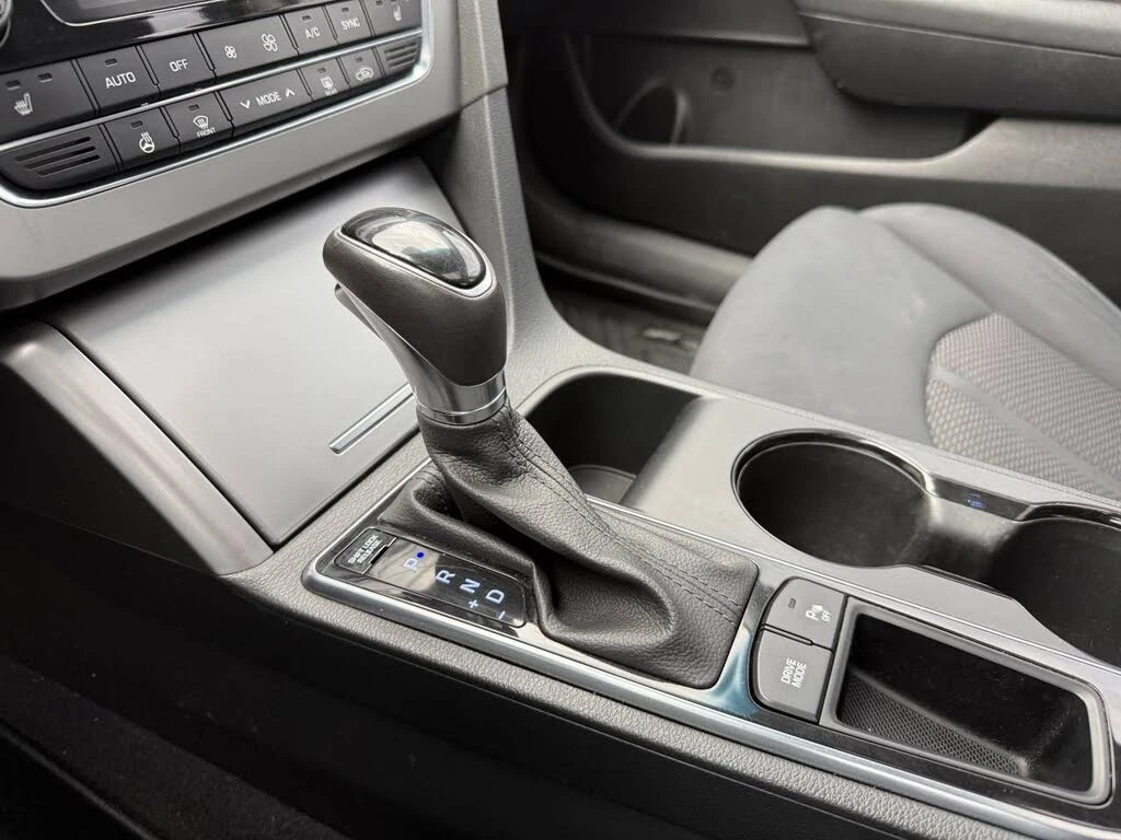 Hyundai Sonata GLS FWD ����������  (���� �� ��) | Mobile.bg � ����������� 4