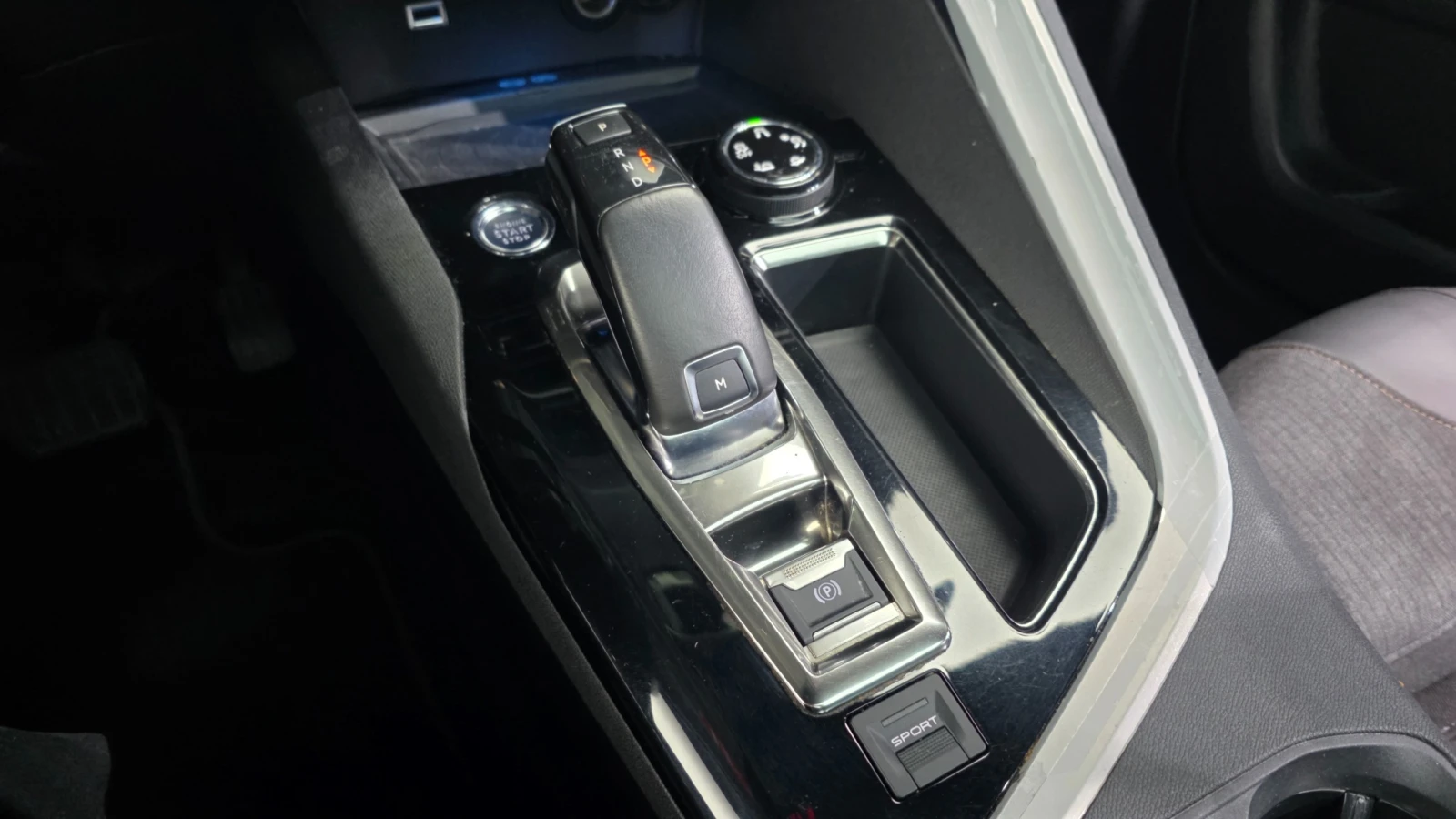 Peugeot 3008 1.5 BlueHDi GT Line | DISTRONIC | MEMORY | PANORAM | Mobile.bg � ����������� 13