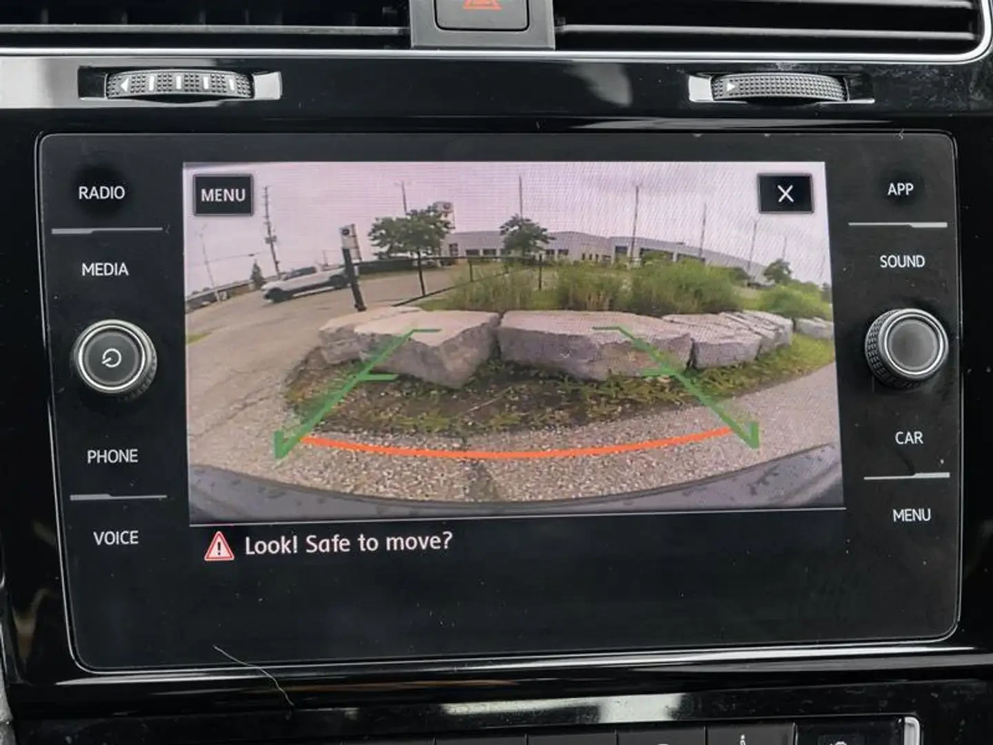 VW Golf GTI* DISTRONIC* DSG, снимка 14 - Автомобили и джипове - 54978849