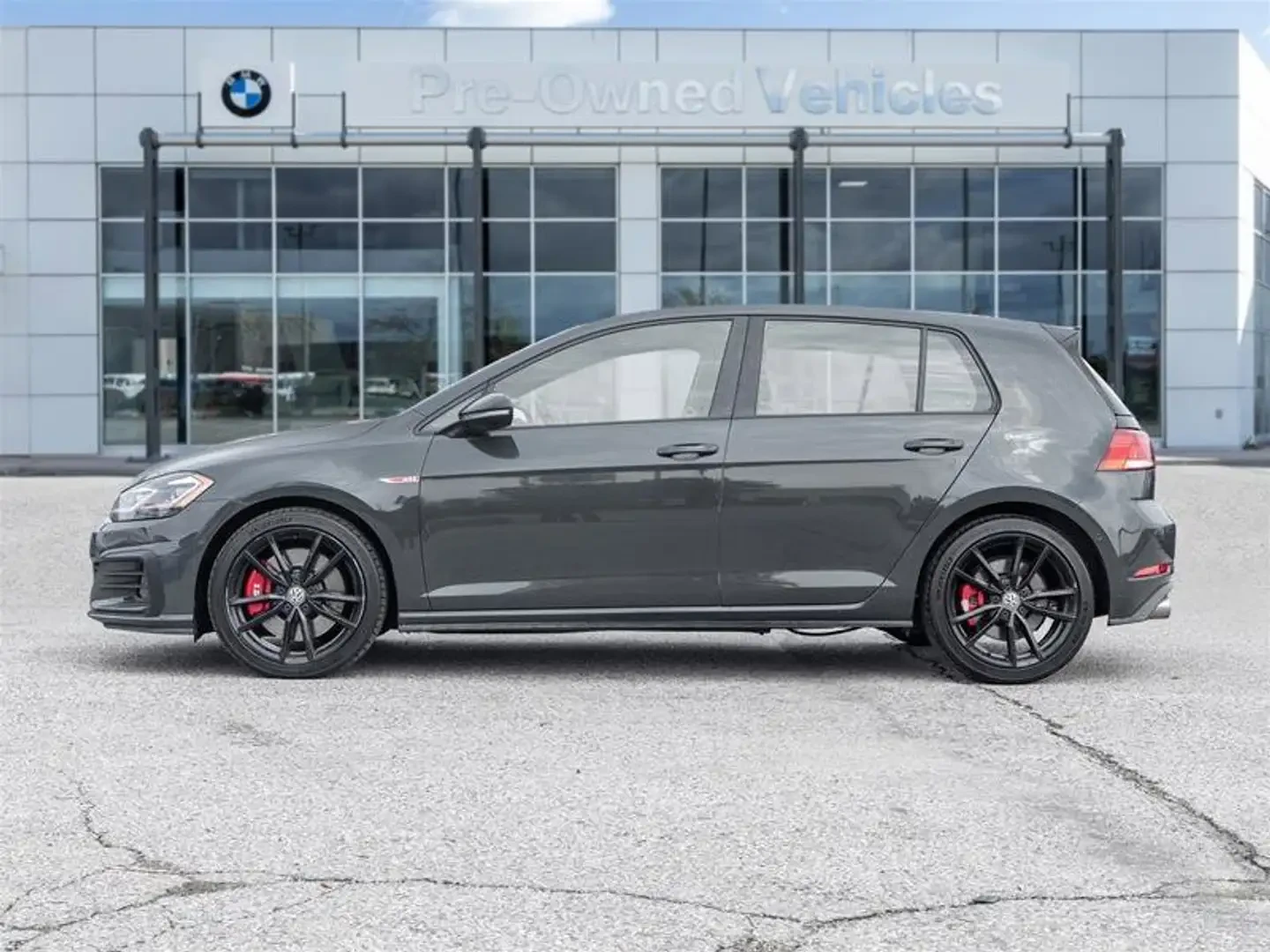 VW Golf GTI* DISTRONIC* DSG, снимка 3 - Автомобили и джипове - 54978849
