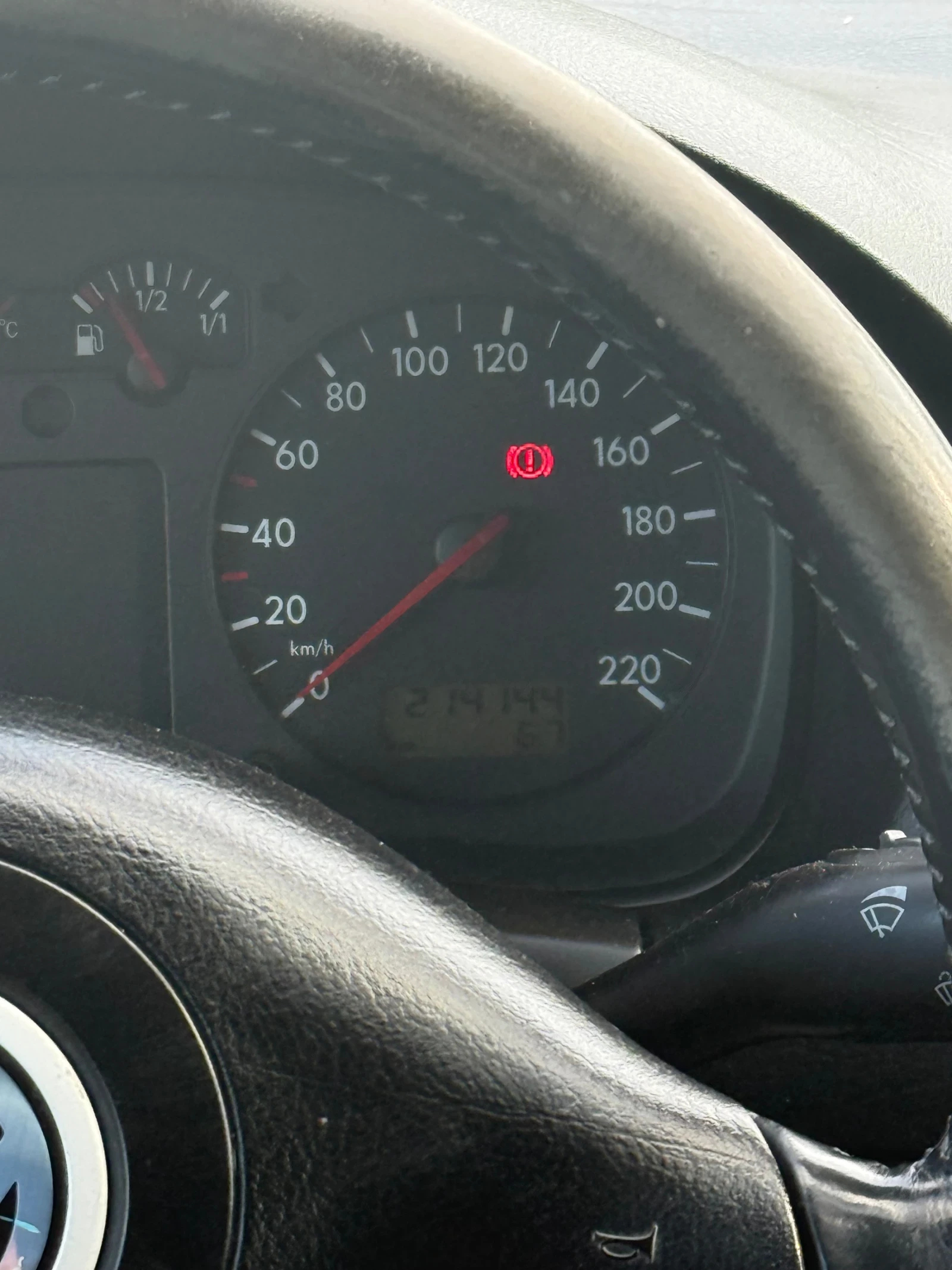 VW Golf 1.9 110hp 215000km, снимка 2 - Автомобили и джипове - 54981172