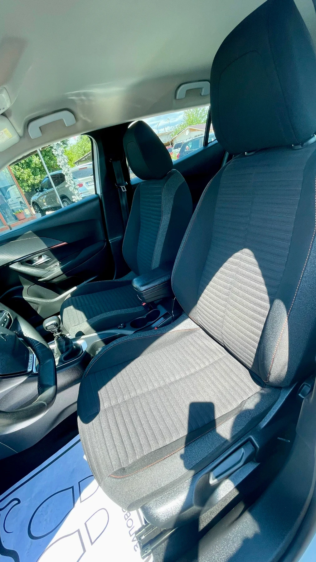 Peugeot 2008 1.5 Blue-HDi Active Business, снимка 9 - Автомобили и джипове - 55413198