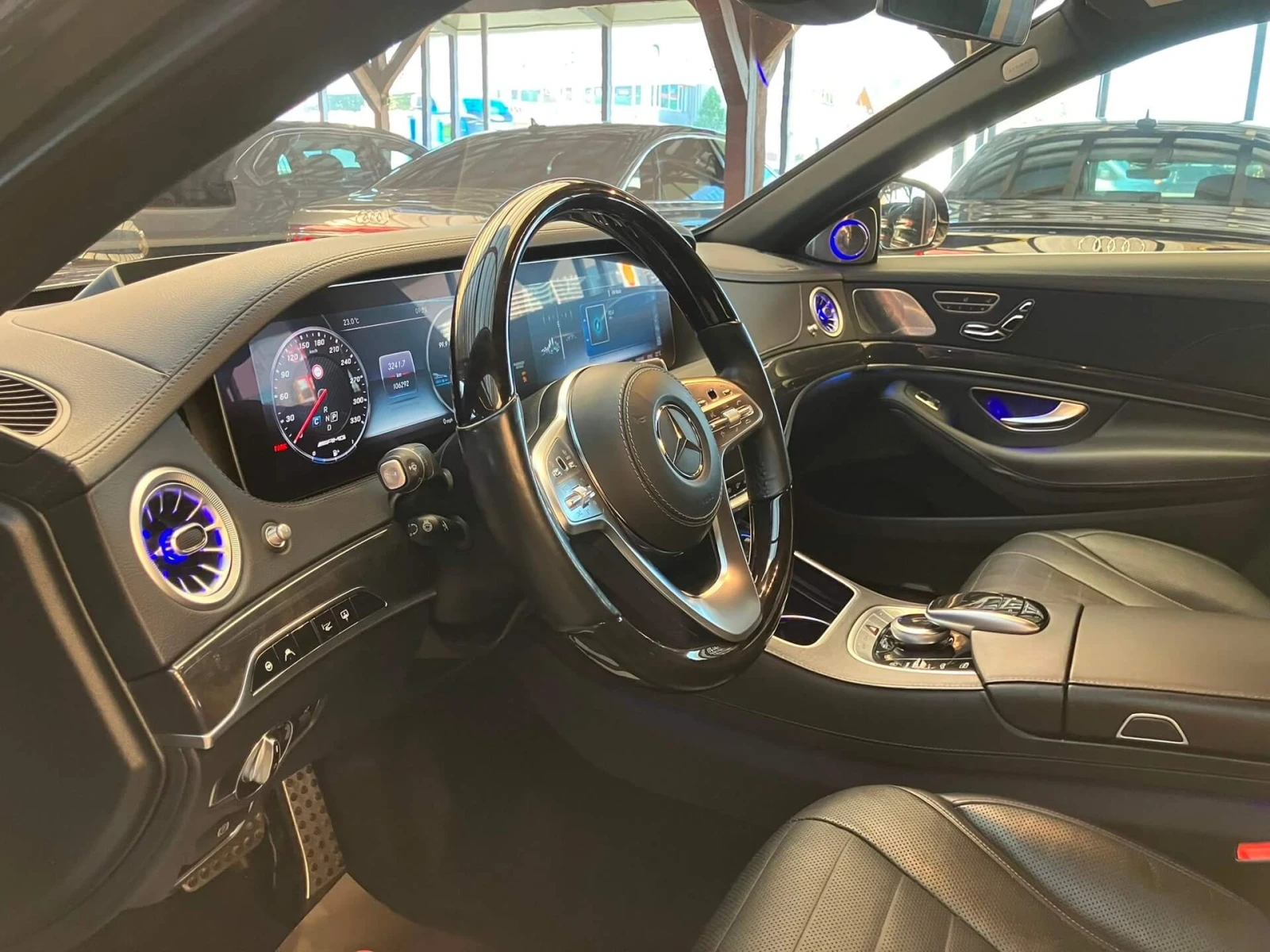 Mercedes-Benz S 560 AMG/Long/RSE/HuD/3D Burmester/Pano/Ambient/Обдухва, снимка 6 - Автомобили и джипове - 55472805