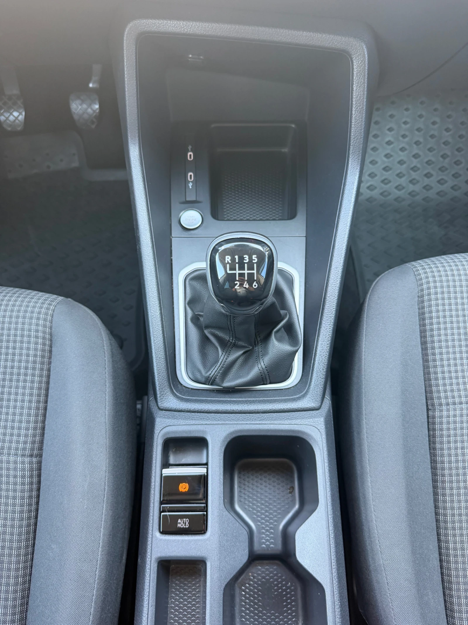 VW Caddy MAXI TDI 7 места, снимка 11 - Автомобили и джипове - 55598010