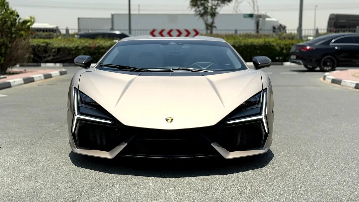 Lamborghini Revuelto 6.5 V12 HPEV / CERAMIC / CARBON, снимка 2 - Автомобили и джипове - 55642919