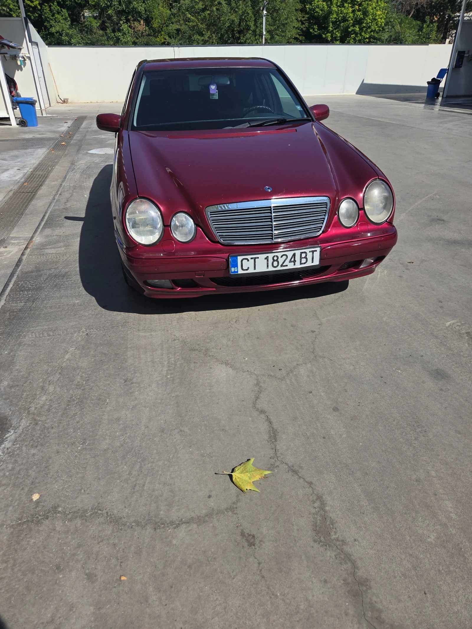 Mercedes-Benz E 320
