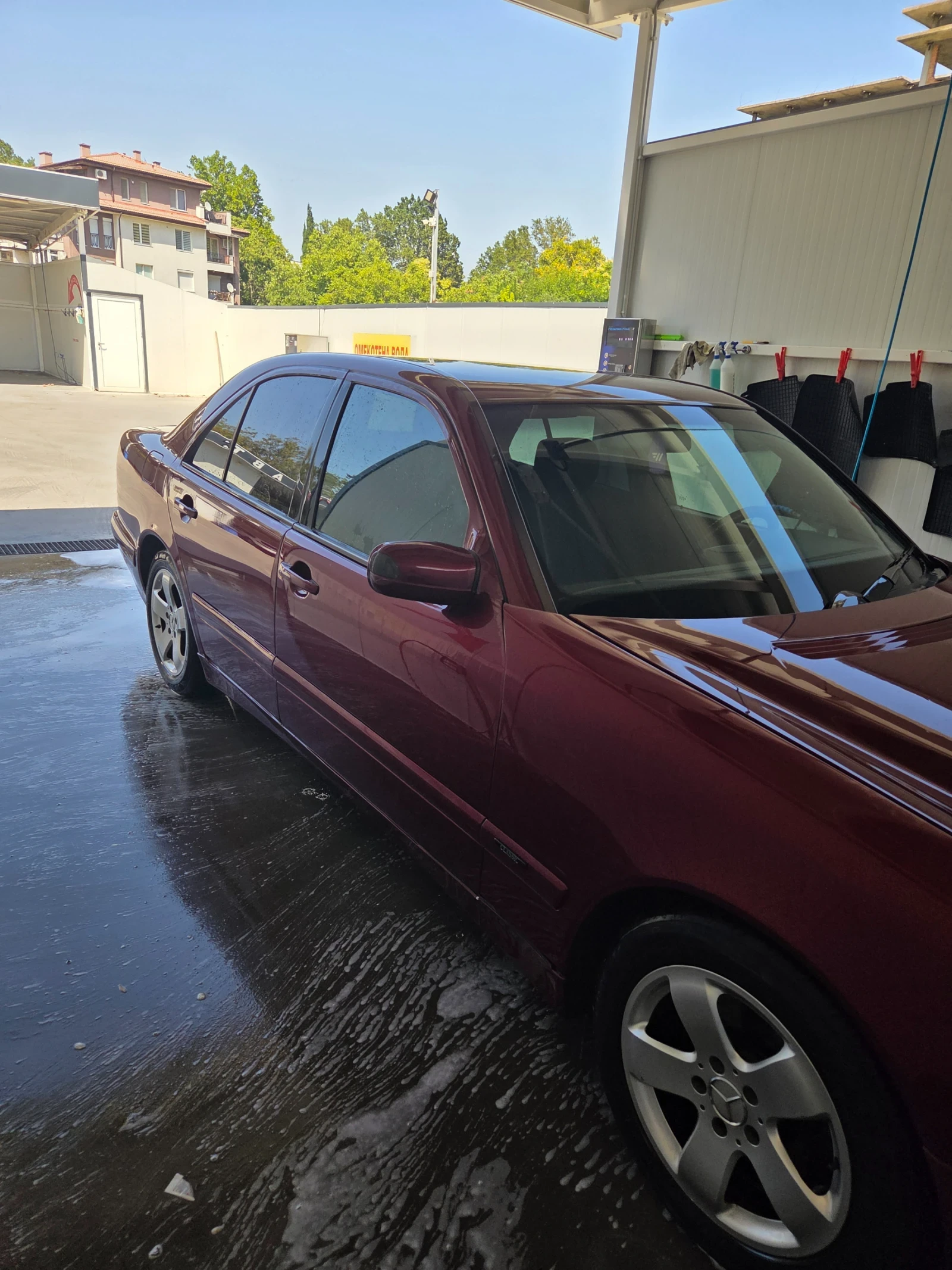 Mercedes-Benz E 320, снимка 4 - Автомобили и джипове - 56019099