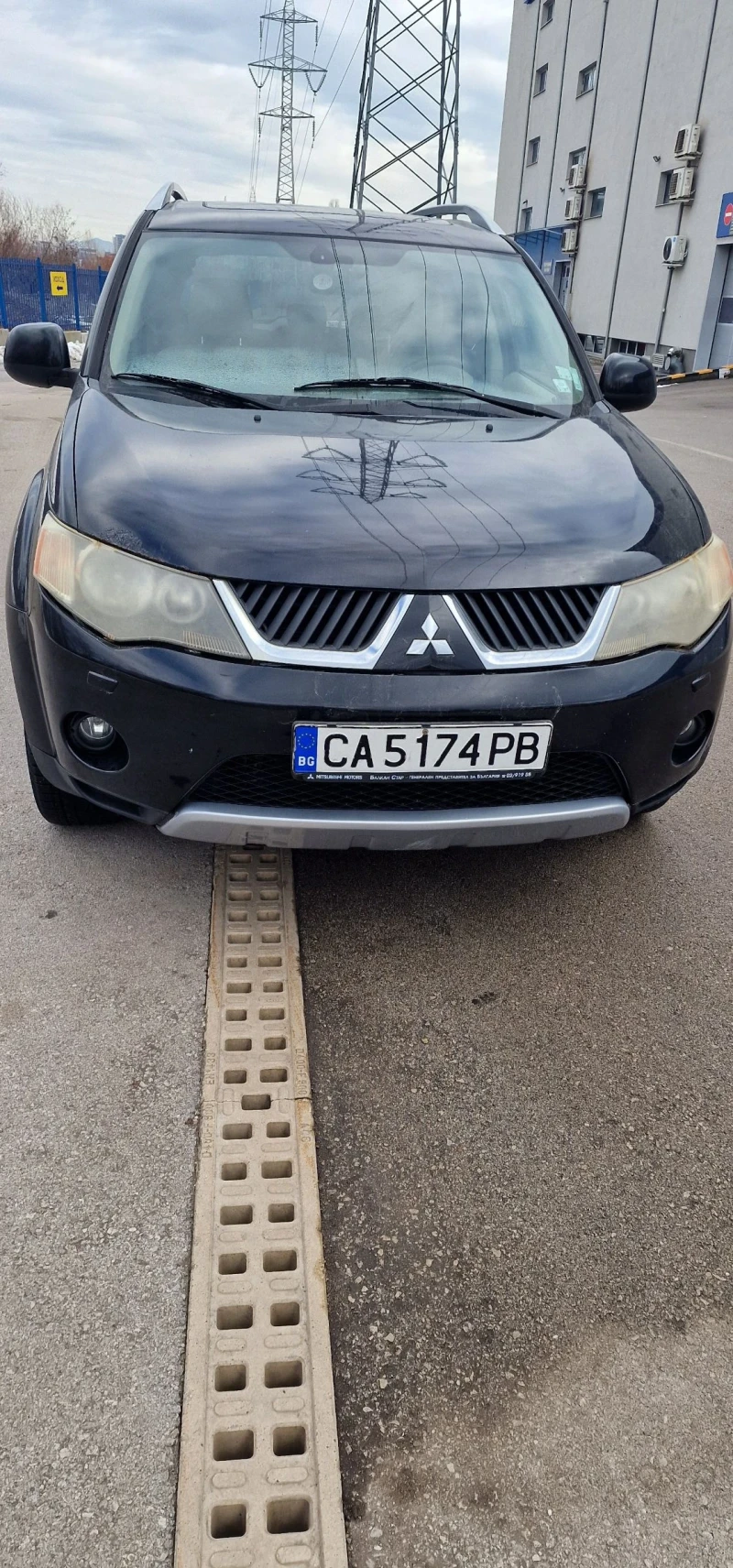 Mitsubishi Outlander 2.4 AWD, снимка 3 - Автомобили и джипове - 48799687