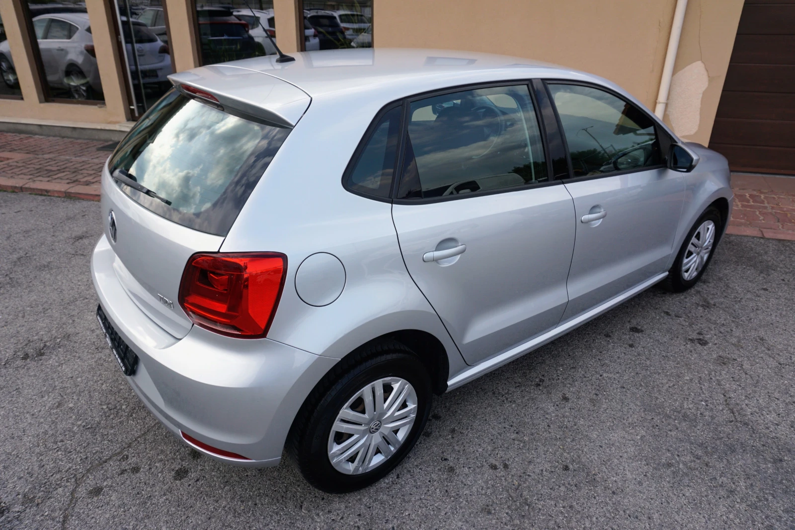 VW Polo 1.4tdi TRENDLINE - изображение 3