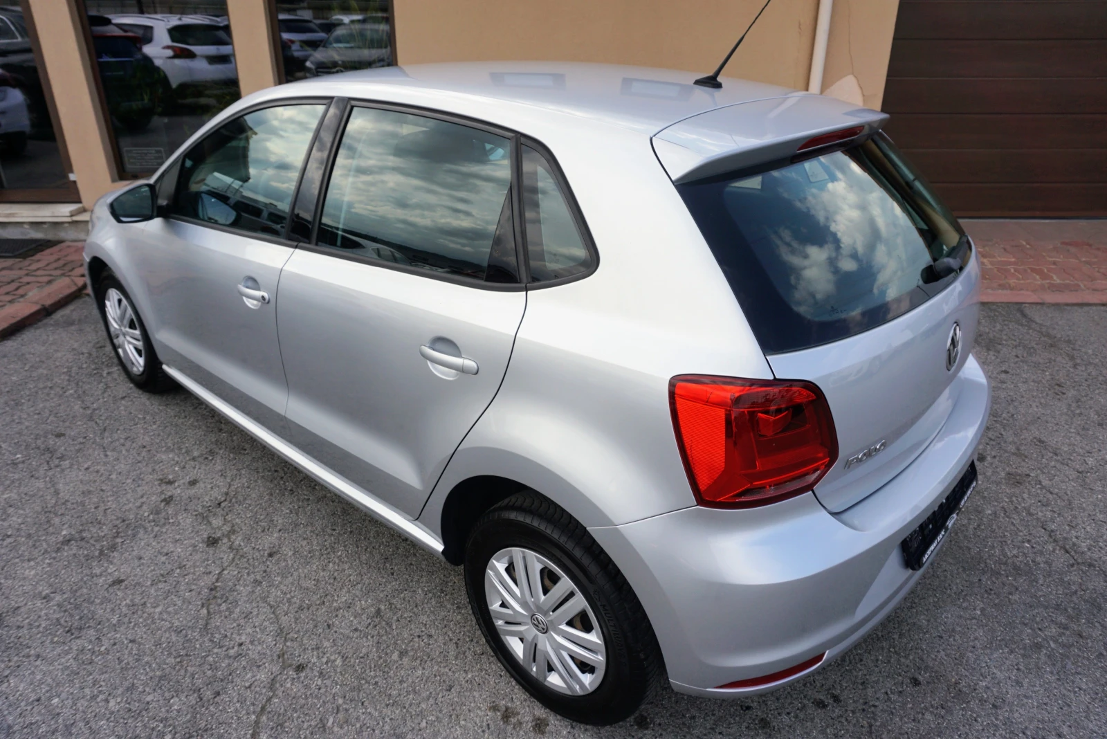 VW Polo 1.4tdi TRENDLINE - изображение 4