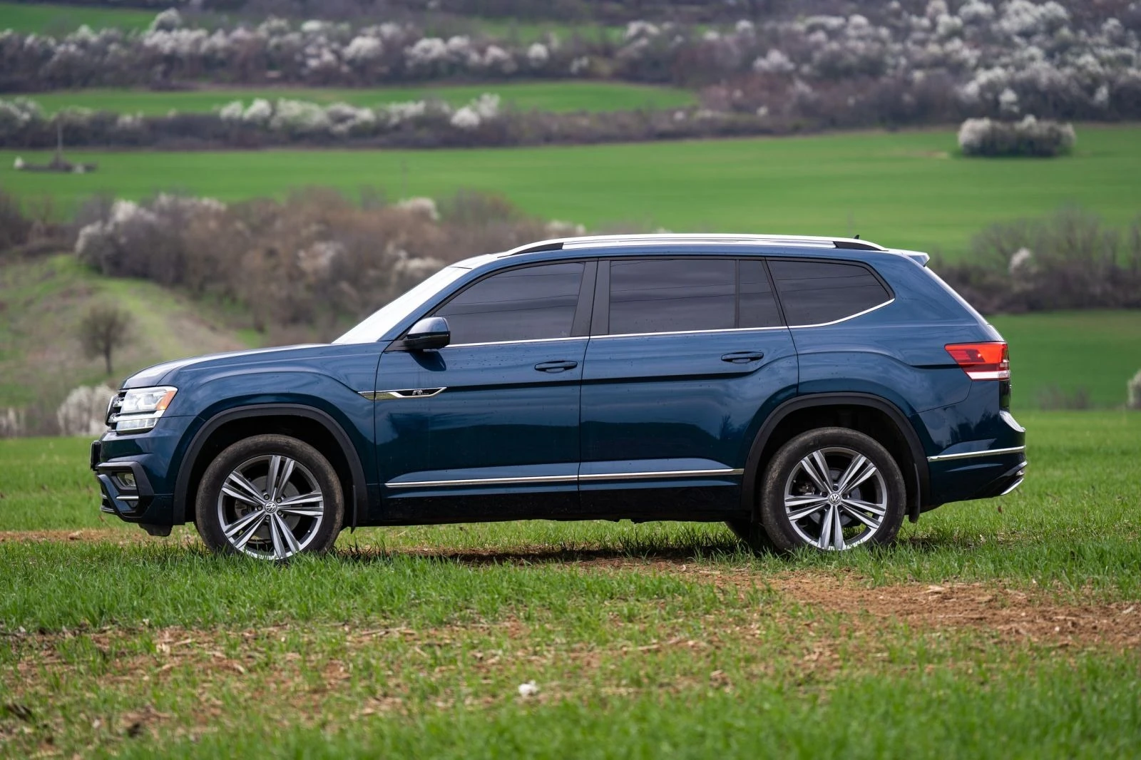 VW Touareg ATLAS R-Line 3.6l 4Motion  - изображение 4