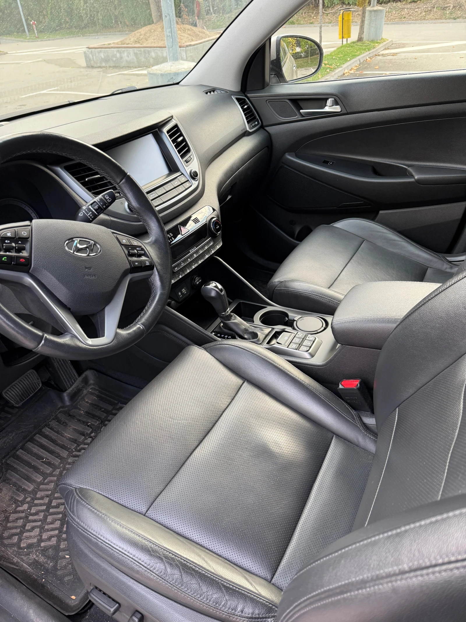 Hyundai Tucson Има всички екстри - изображение 8