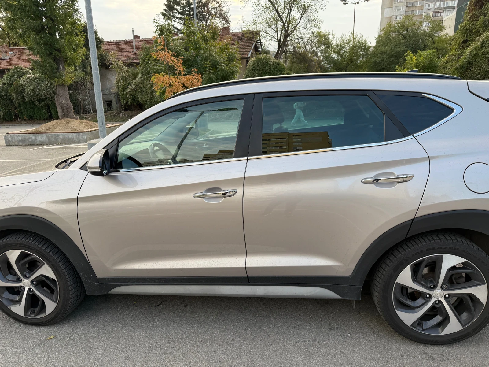 Hyundai Tucson Има всички екстри - изображение 4