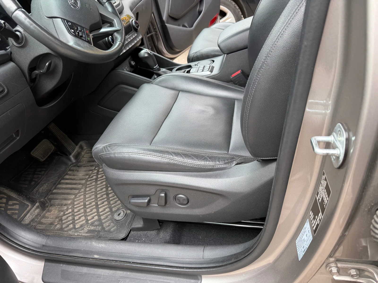 Hyundai Tucson Има всички екстри - изображение 6