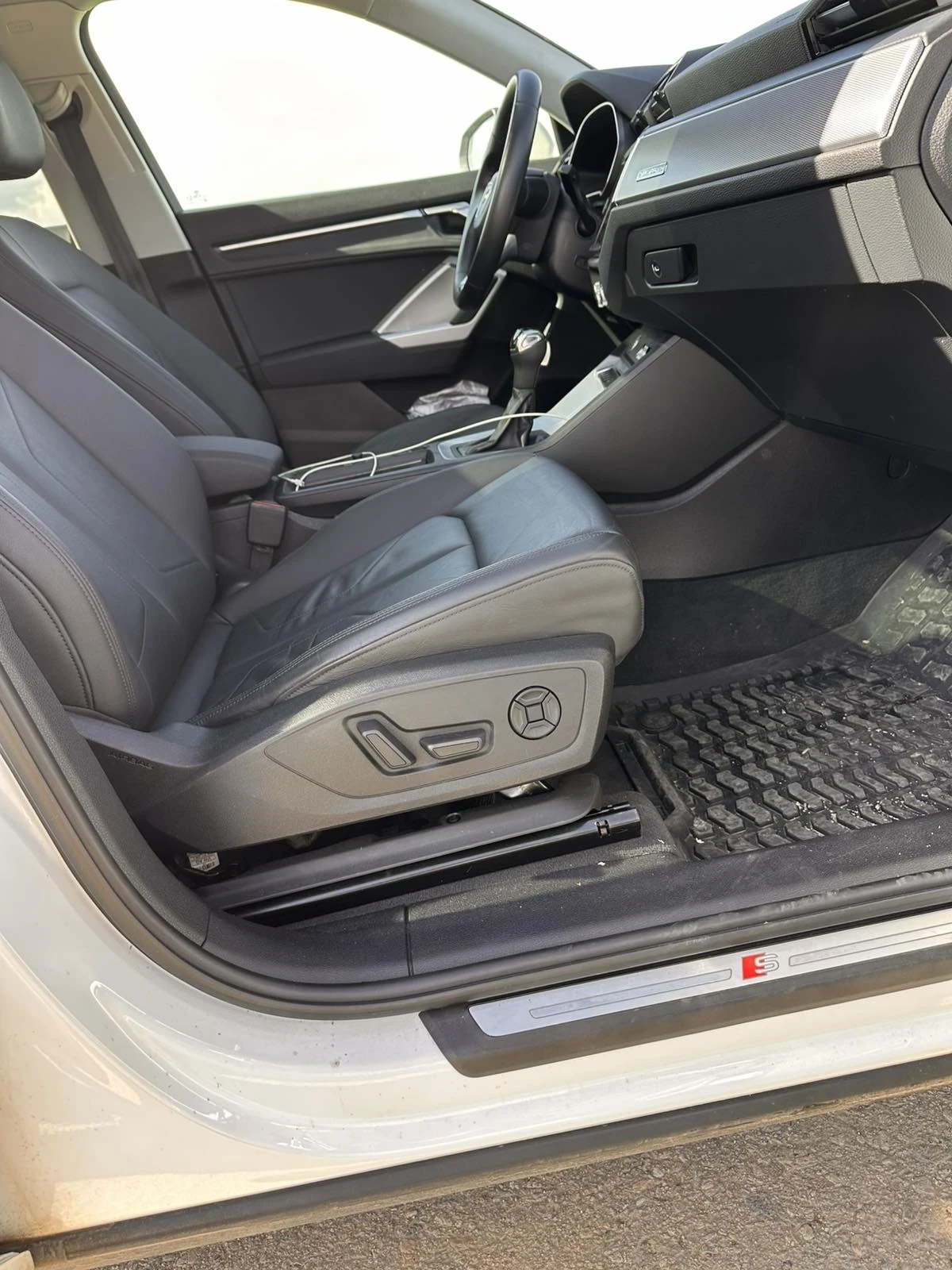 Audi Q3 S LINE* PREMIUM + * 45 TFSI * QUATTRO * 35000 km | Mobile.bg   13