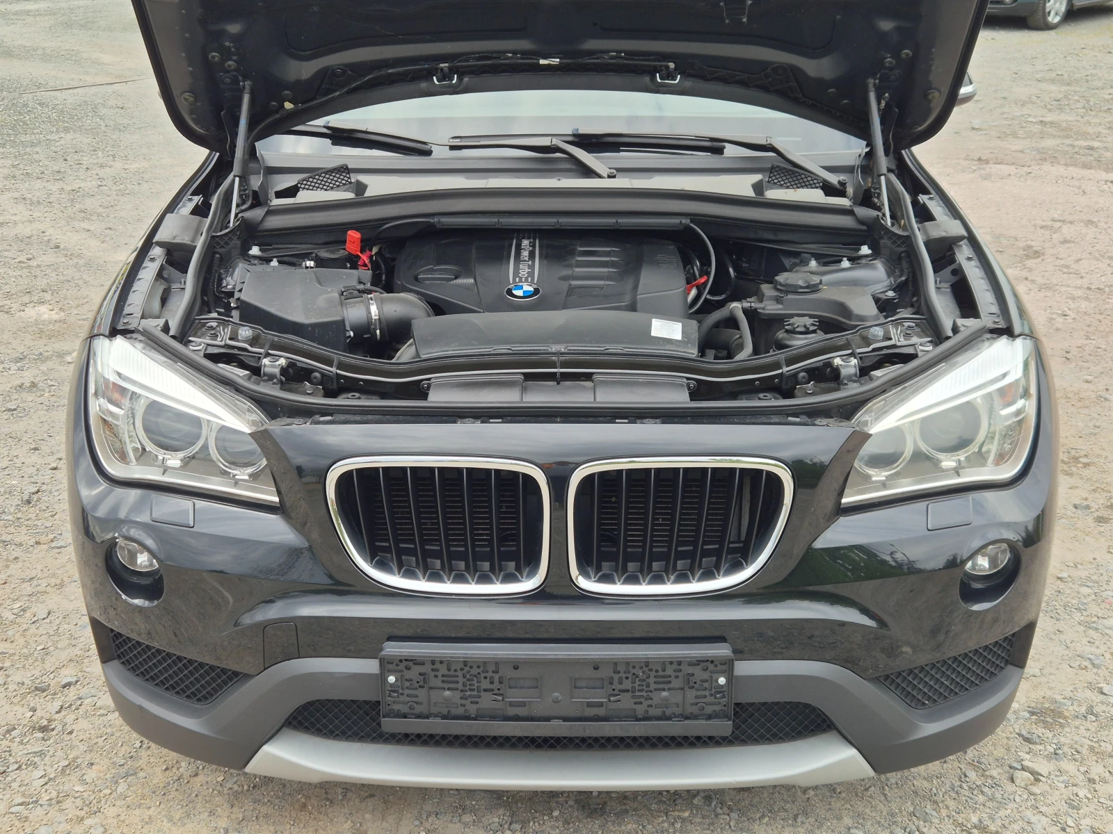 BMW X1 18d XDrive, снимка 15 - Автомобили и джипове - 53409183