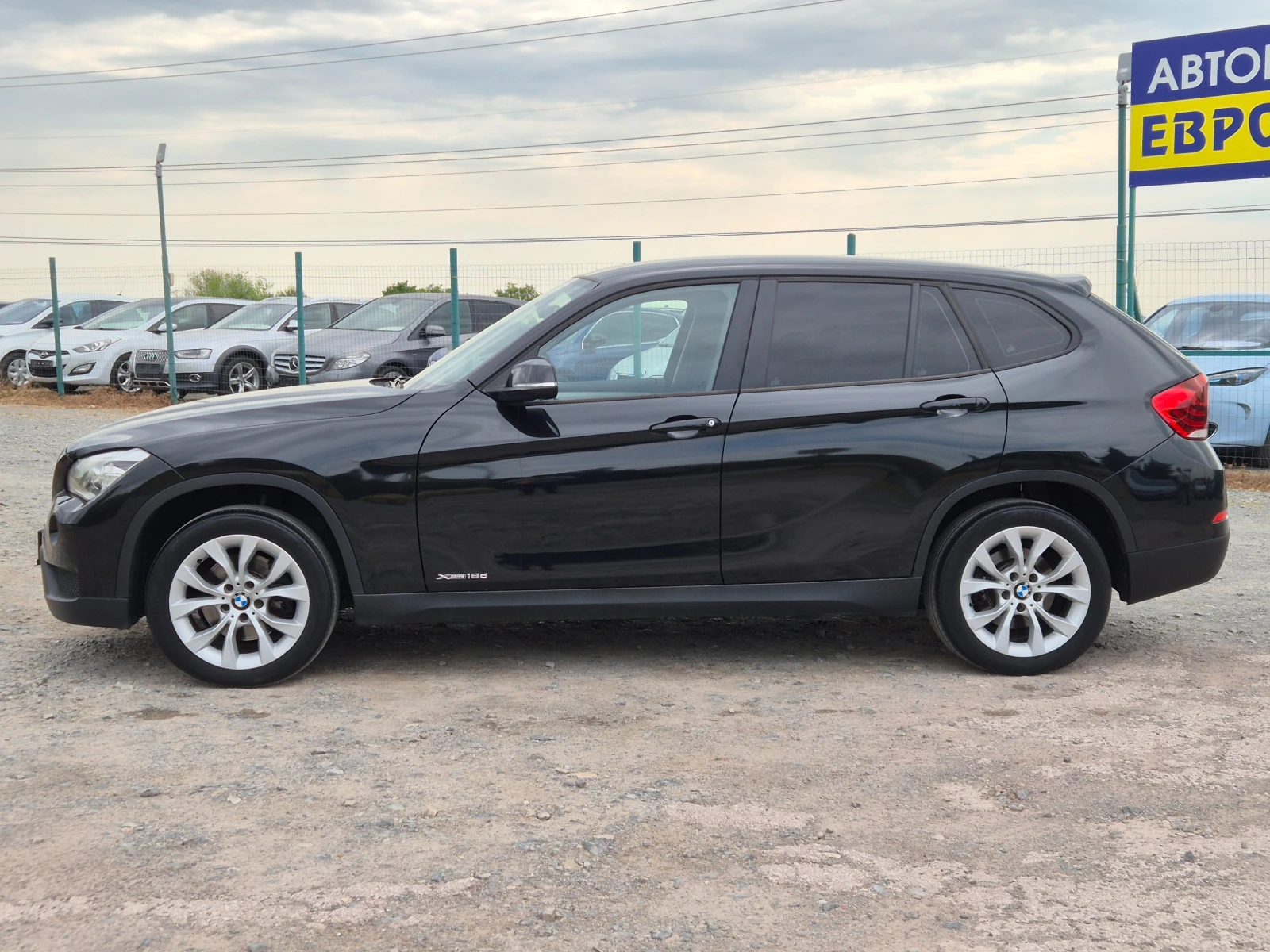 BMW X1 18d XDrive, снимка 2 - Автомобили и джипове - 53409183