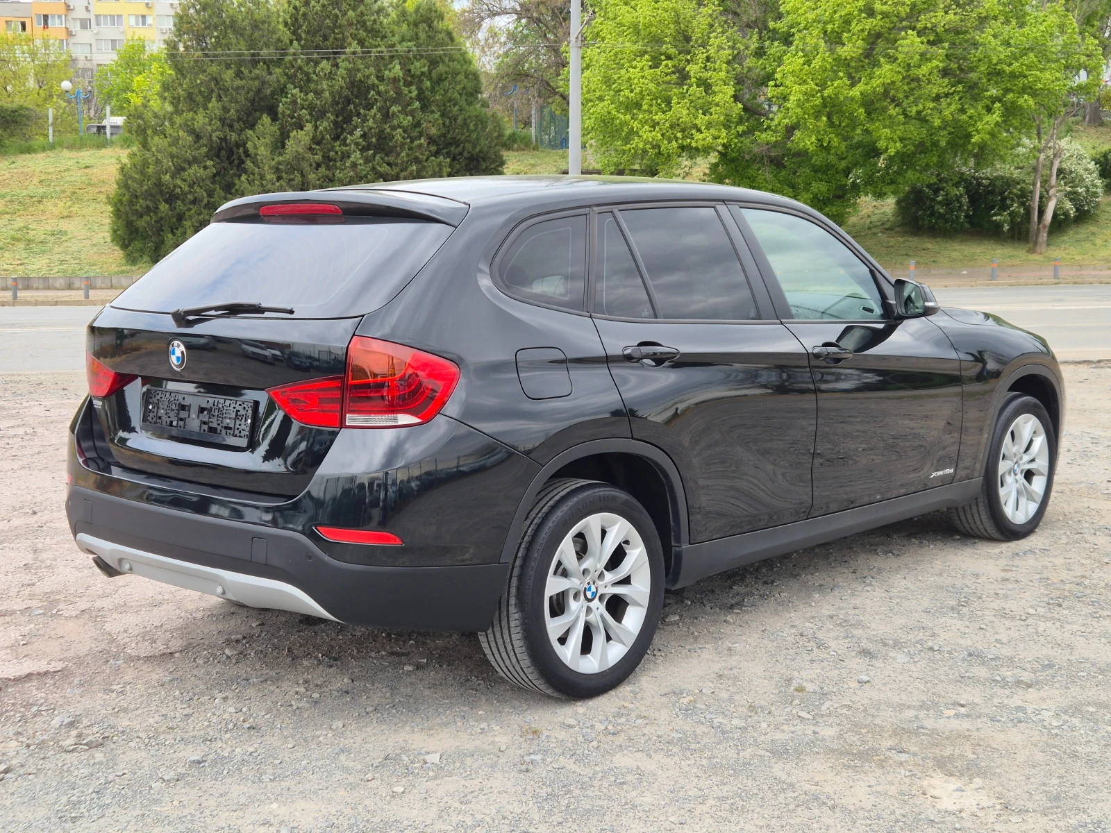 BMW X1 18d XDrive, снимка 5 - Автомобили и джипове - 53409183