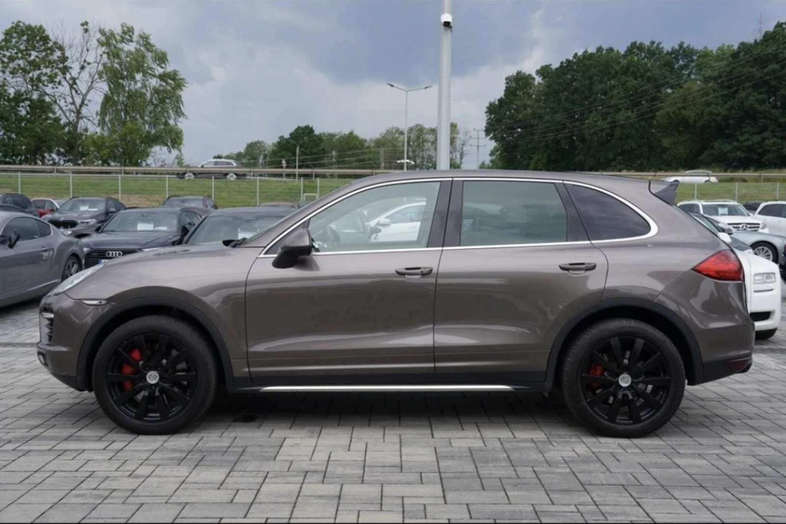 Porsche Cayenne Turbo 4.8 V8  - изображение 2