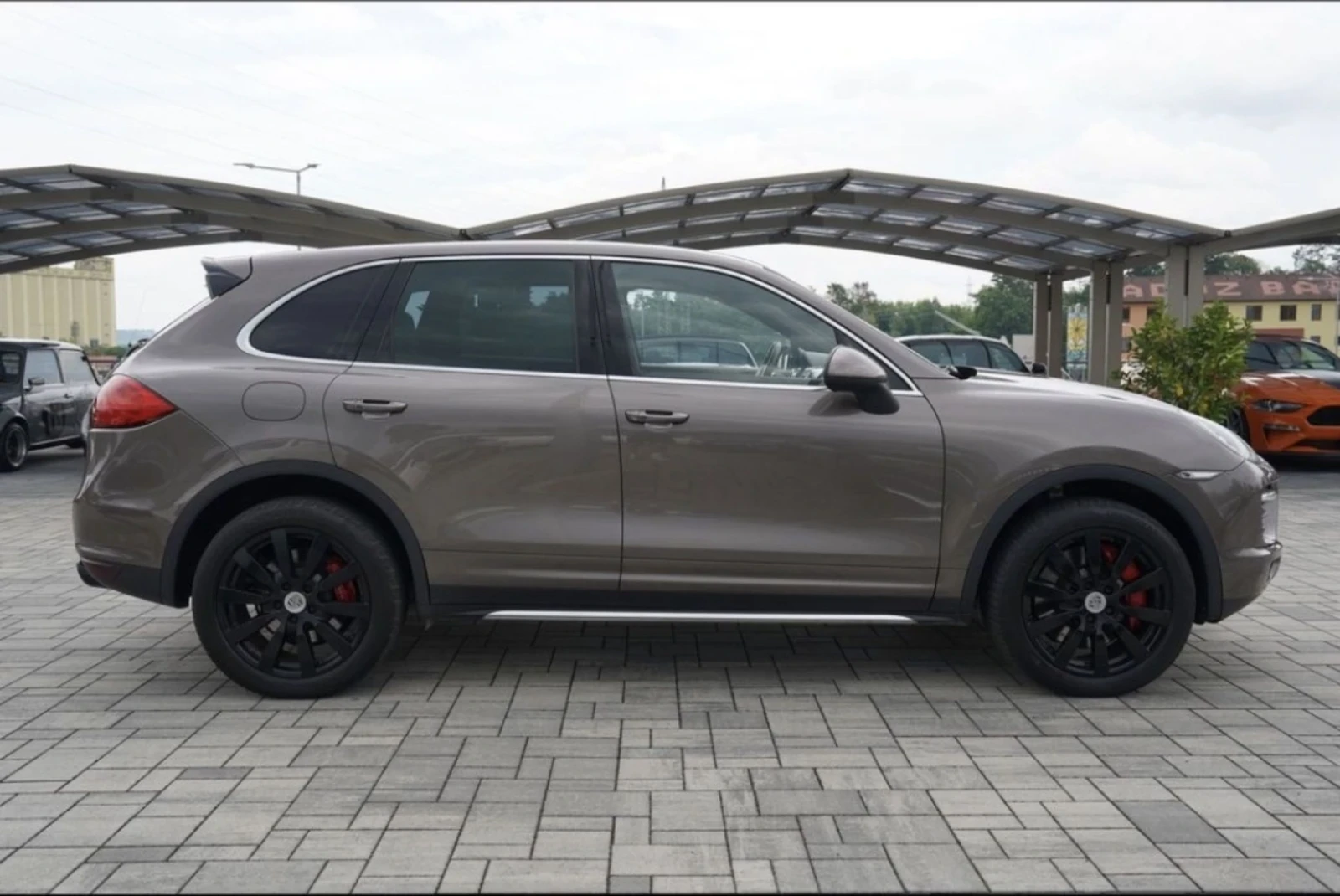 Porsche Cayenne Turbo 4.8 V8  - изображение 6