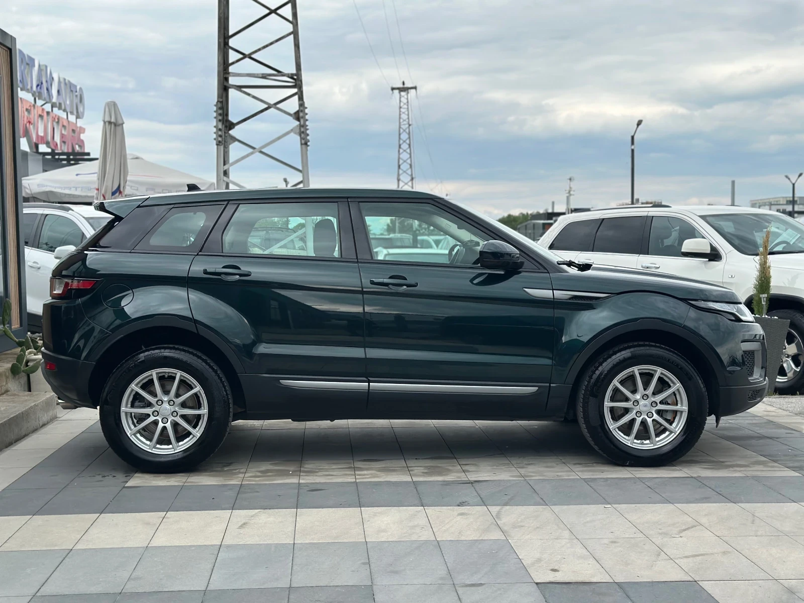 Land Rover Range Rover Evoque * 2.0TD4* Facelift* 130000км.* , снимка 7 - Автомобили и джипове - 54183930